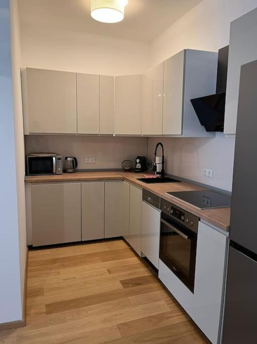 New Design Wohnung-Wien Luaran gambar
