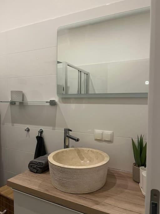 New Design Wohnung-Wien Luaran gambar