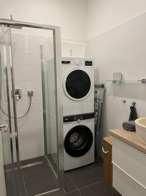 New Design Wohnung-Wien Luaran gambar